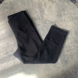 Black Nike capri leggings